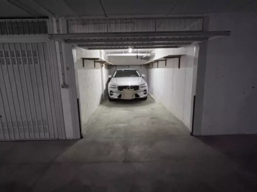 Immagine 1 di Garage in affitto  in Via Luigi Configliachi a Abano Terme