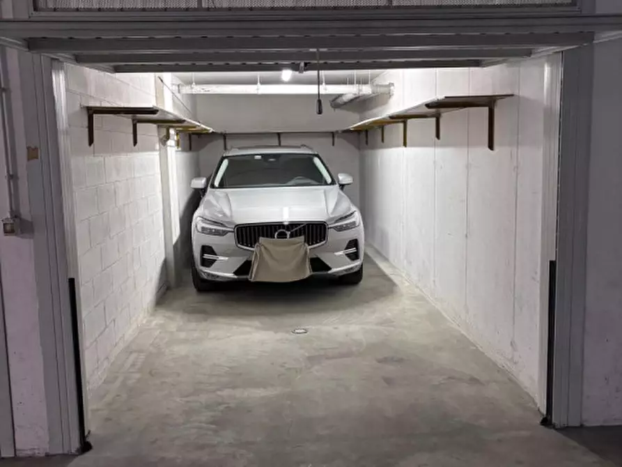 Immagine 3 di Garage in affitto  in Via Luigi Configliachi a Abano Terme