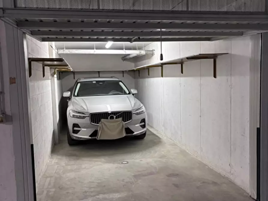 Immagine 5 di Garage in affitto  in Via Luigi Configliachi a Abano Terme