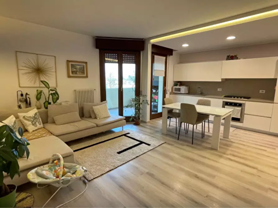 Immagine 3 di Appartamento in vendita  a Padova