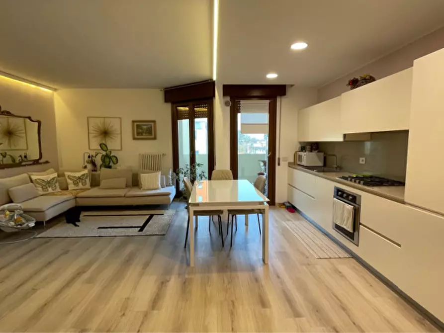 Immagine 4 di Appartamento in vendita  a Padova