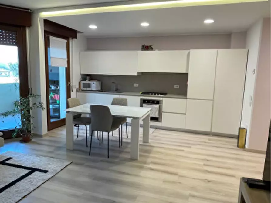 Immagine 8 di Appartamento in vendita  a Padova