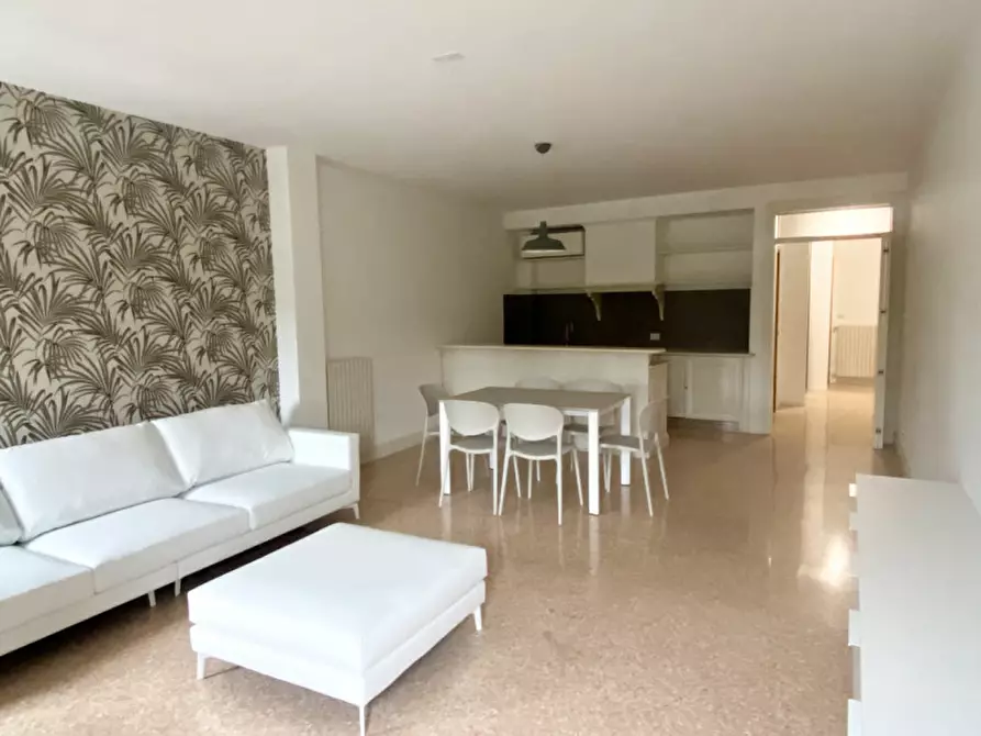 Immagine 1 di Appartamento in affitto  in Piazza Giorgione a Castelfranco Veneto