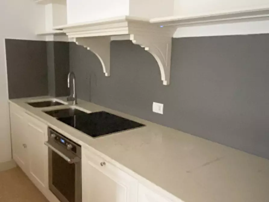 Immagine 7 di Appartamento in affitto  in Piazza Giorgione a Castelfranco Veneto