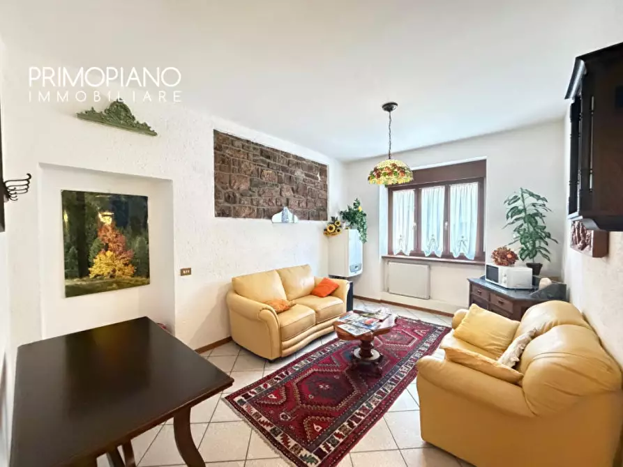 Immagine 1 di Bed & Breakfast in vendita  in Via Salé a Trento