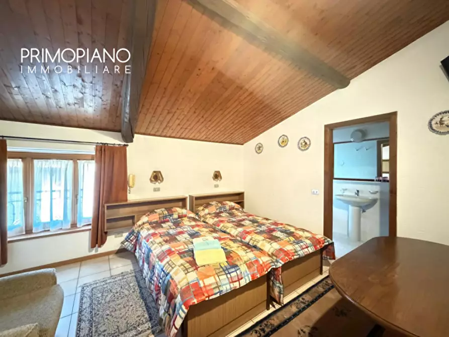Immagine 23 di Bed & Breakfast in vendita  in Via Salé a Trento