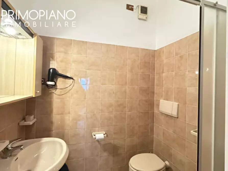 Immagine 35 di Bed & Breakfast in vendita  in Via Salé a Trento