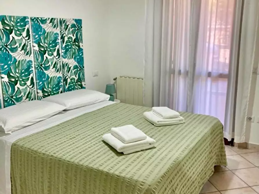 Immagine 5 di Appartamento in vendita  in Via Giosuè Carducci a Golfo Aranci