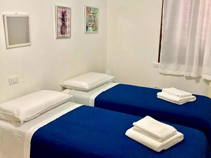 Immagine 7 di Appartamento in vendita  a Golfo Aranci