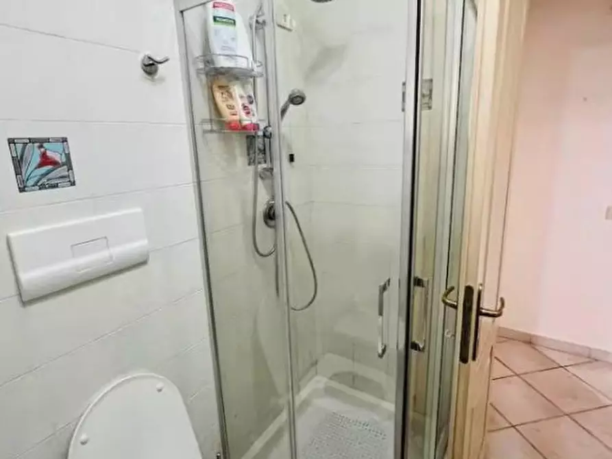 Immagine 10 di Appartamento in vendita  in Via Giosuè Carducci a Golfo Aranci