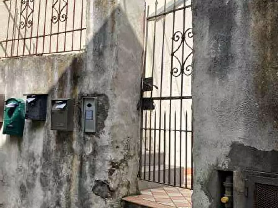 Immagine 2 di Appartamento in vendita  in Vicolo San Rocco n 6 - 24062 Costa Volpino (BG) a Costa Volpino