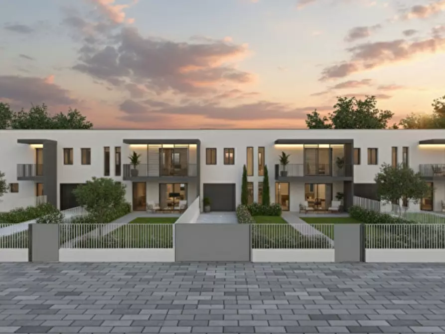 Immagine 2 di Casa quadrifamiliare in vendita  in Via San Matteo a Selvazzano Dentro