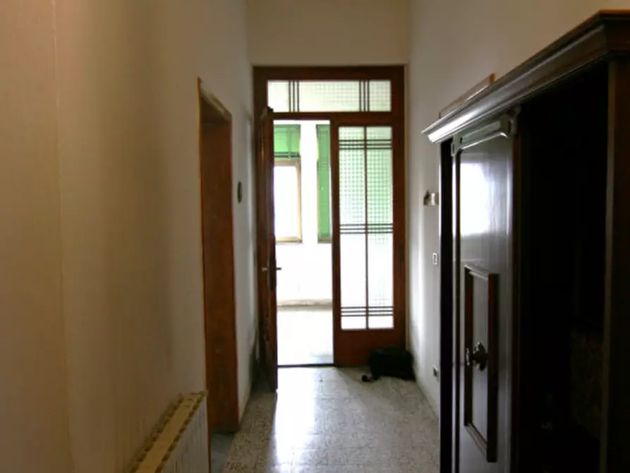 Immagine 10 di Appartamento in vendita  a Sinalunga