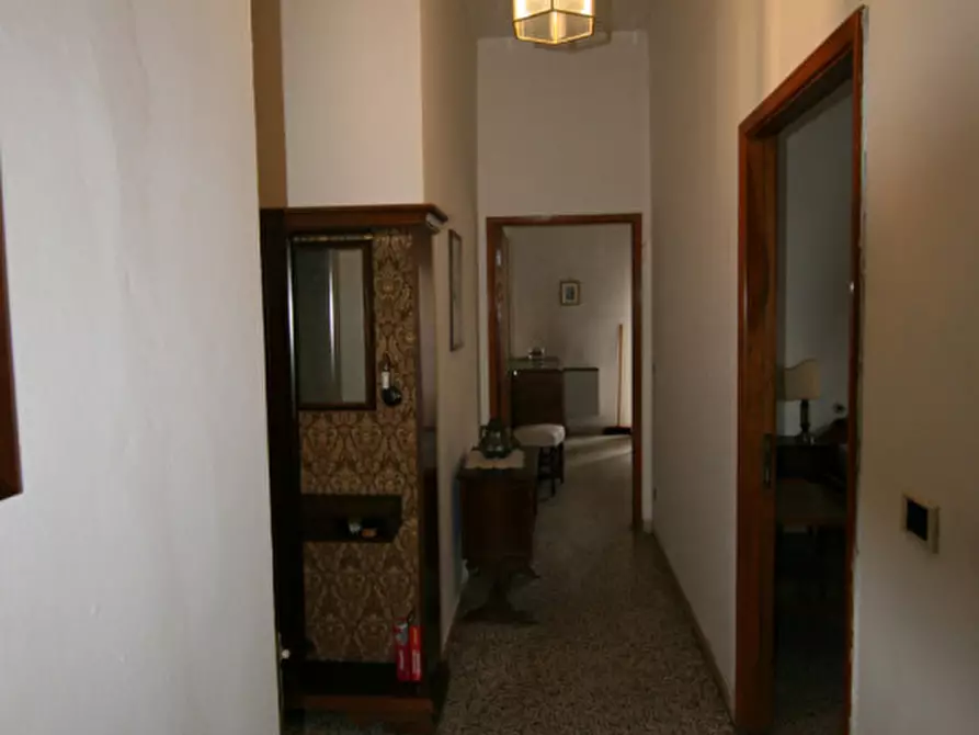 Immagine 11 di Appartamento in vendita  a Sinalunga