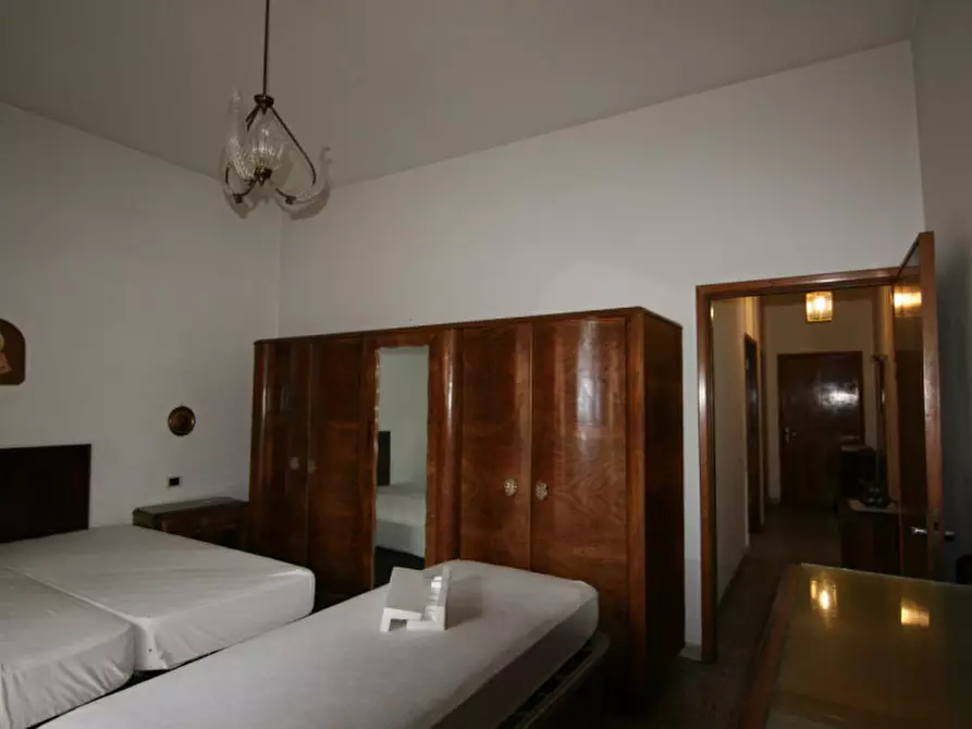 Immagine 12 di Appartamento in vendita  a Sinalunga