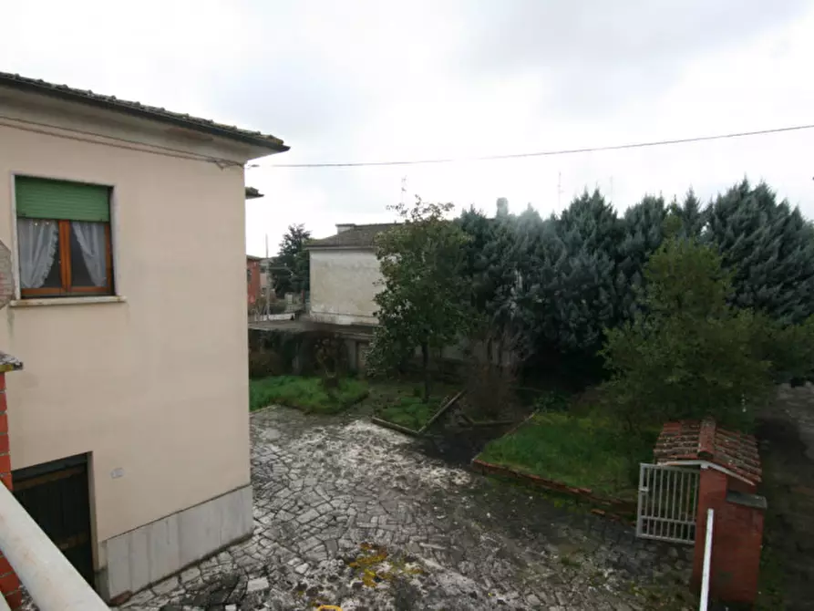 Immagine 15 di Appartamento in vendita  a Sinalunga