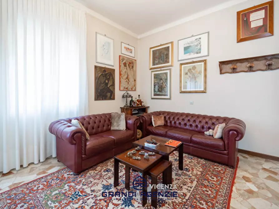 Immagine 10 di Appartamento in vendita  in Contrà Mure San Michele a Vicenza