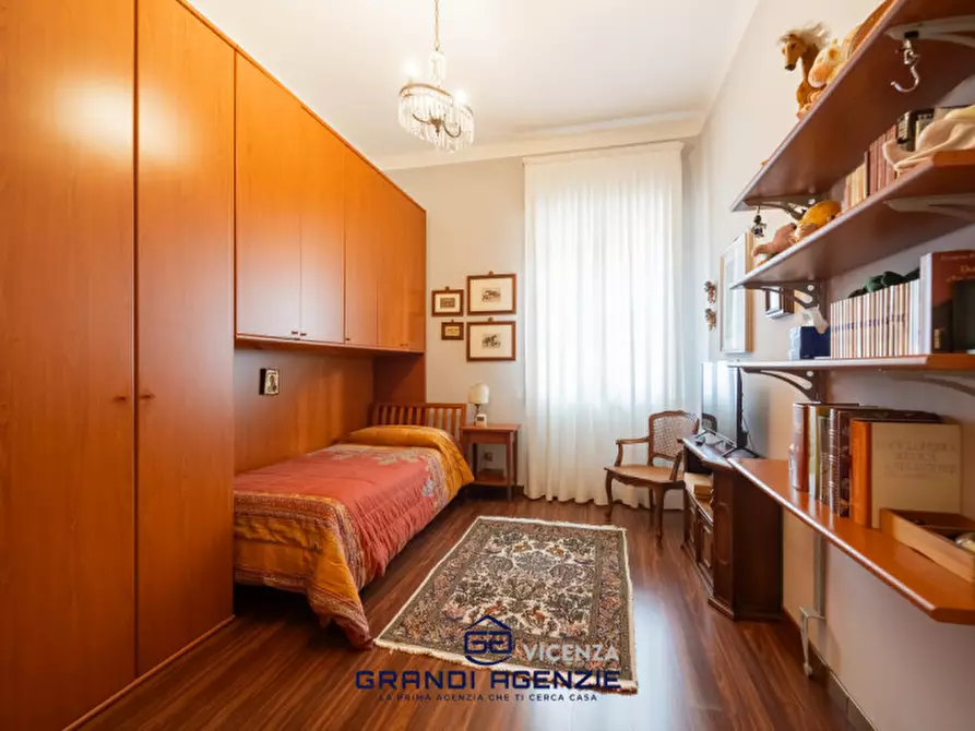 Immagine 17 di Appartamento in vendita  in Contrà Mure San Michele a Vicenza