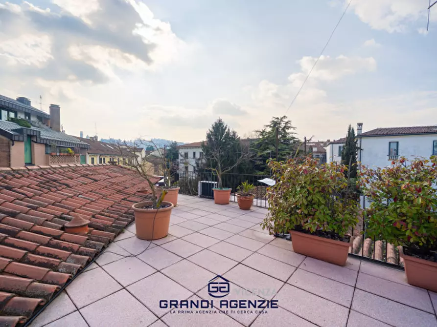 Immagine 27 di Appartamento in vendita  in Contrà Mure San Michele a Vicenza