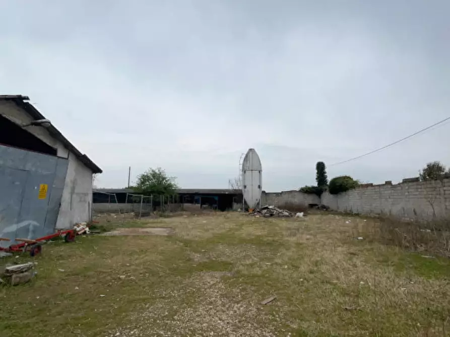 Immagine 1 di Capannone industriale in vendita  in Strada la Grezzanella a Villafranca Di Verona