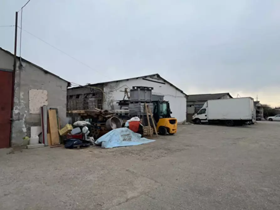 Immagine 3 di Capannone industriale in vendita  in Strada la Grezzanella a Villafranca Di Verona