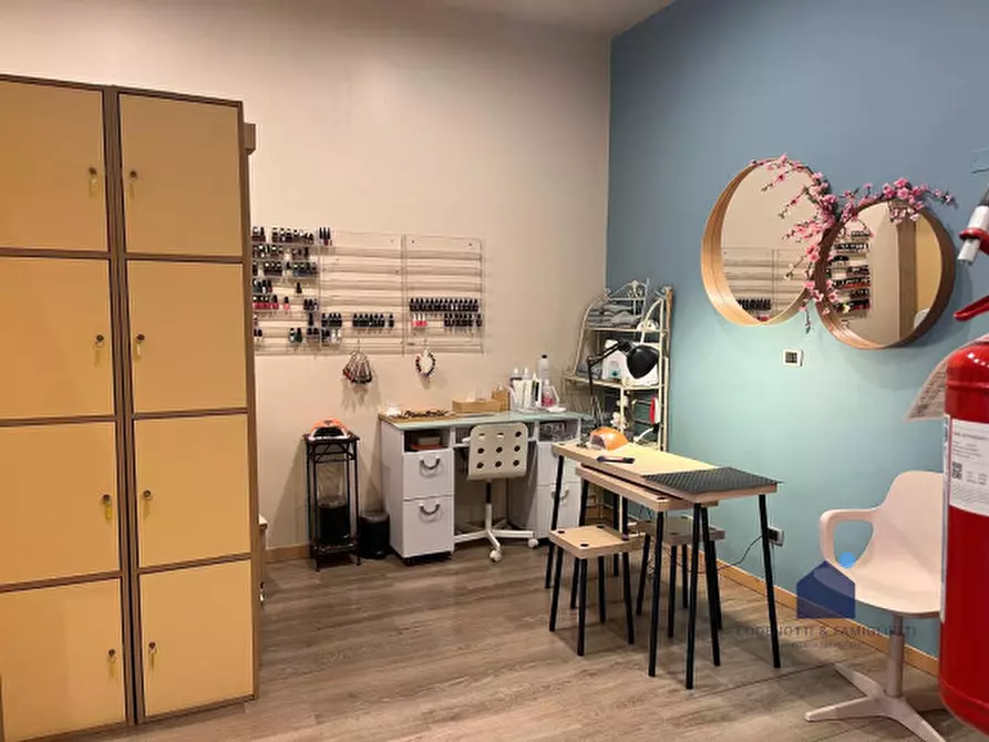 Immagine 3 di Attività commerciale in vendita  in Via Agostino Bassi a Brescia