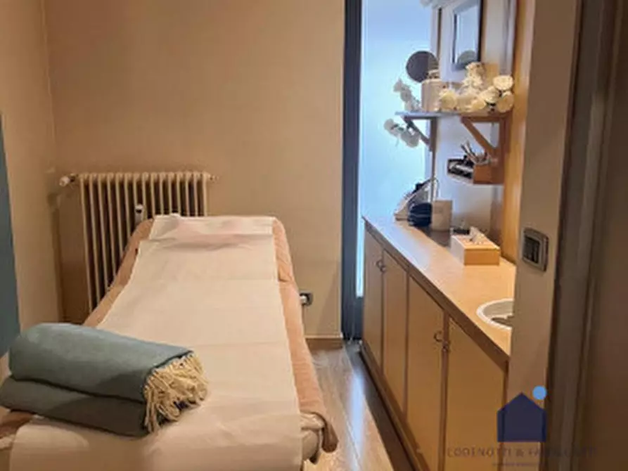 Immagine 5 di Attività commerciale in vendita  in Via Agostino Bassi a Brescia