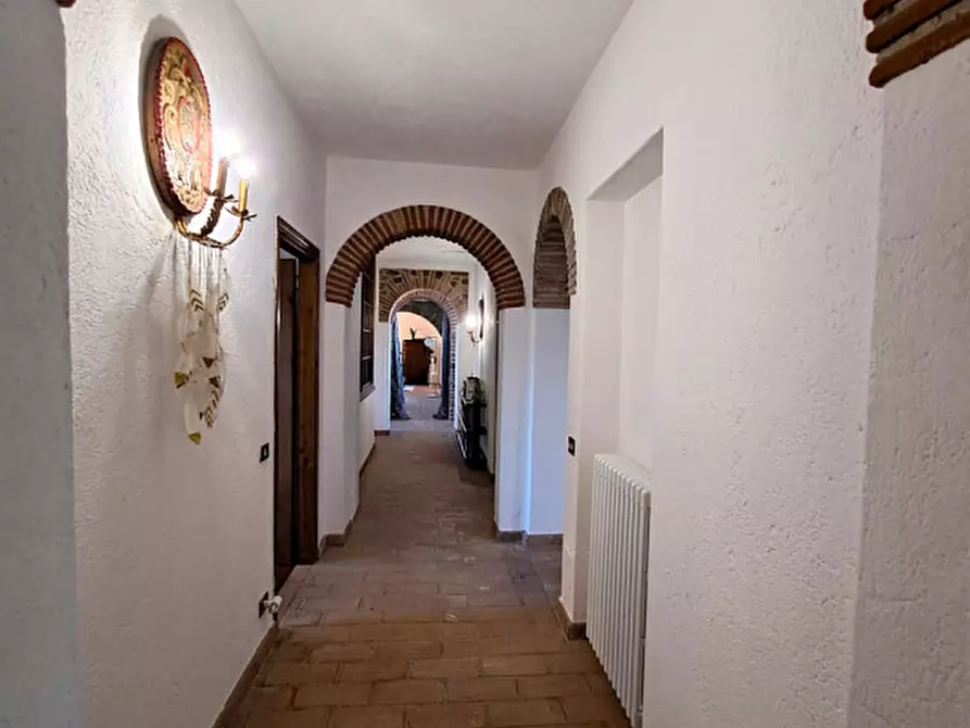 Immagine 32 di Rustico / casale in vendita  a Magione