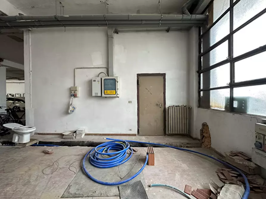 Immagine 26 di Capannone industriale in vendita  in Viale del Lavoro a Verona