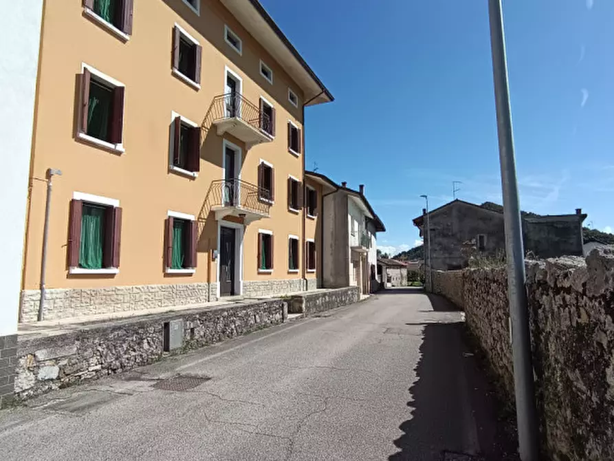 Immagine 42 di Villa in vendita  in Via Riosecco a Travesio