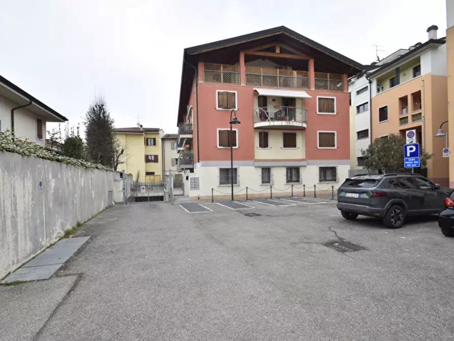 Immagine 2 di Appartamento in vendita  a Bussolengo