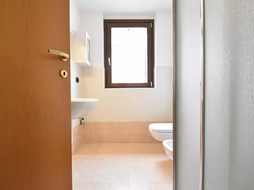 Immagine 18 di Appartamento in vendita  a Bussolengo