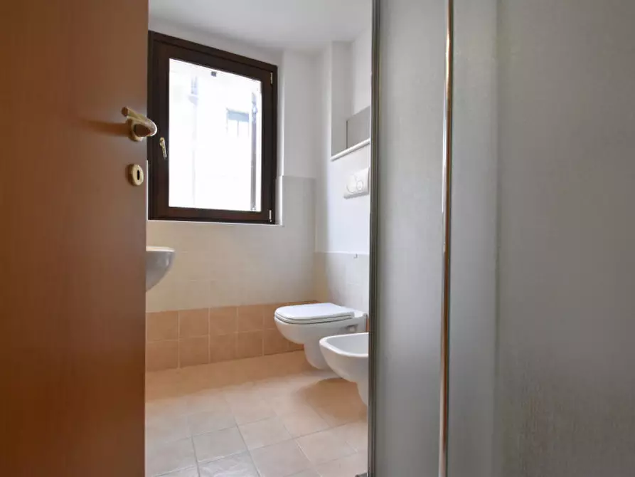 Immagine 19 di Appartamento in vendita  a Bussolengo