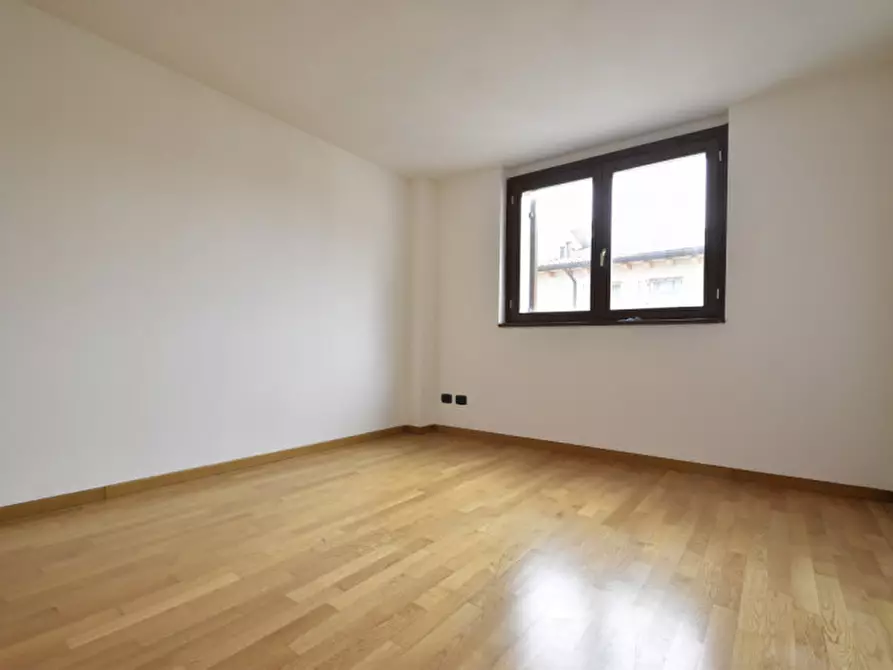 Immagine 20 di Appartamento in vendita  a Bussolengo