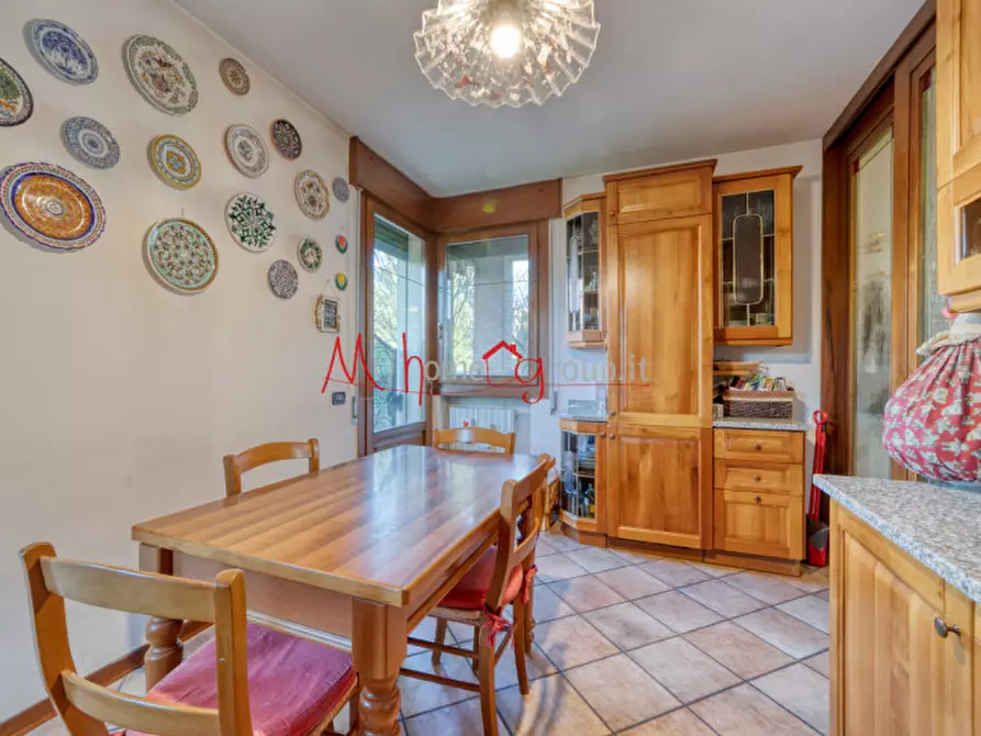 Immagine 4 di Villa in vendita  in via Campania a Rubano