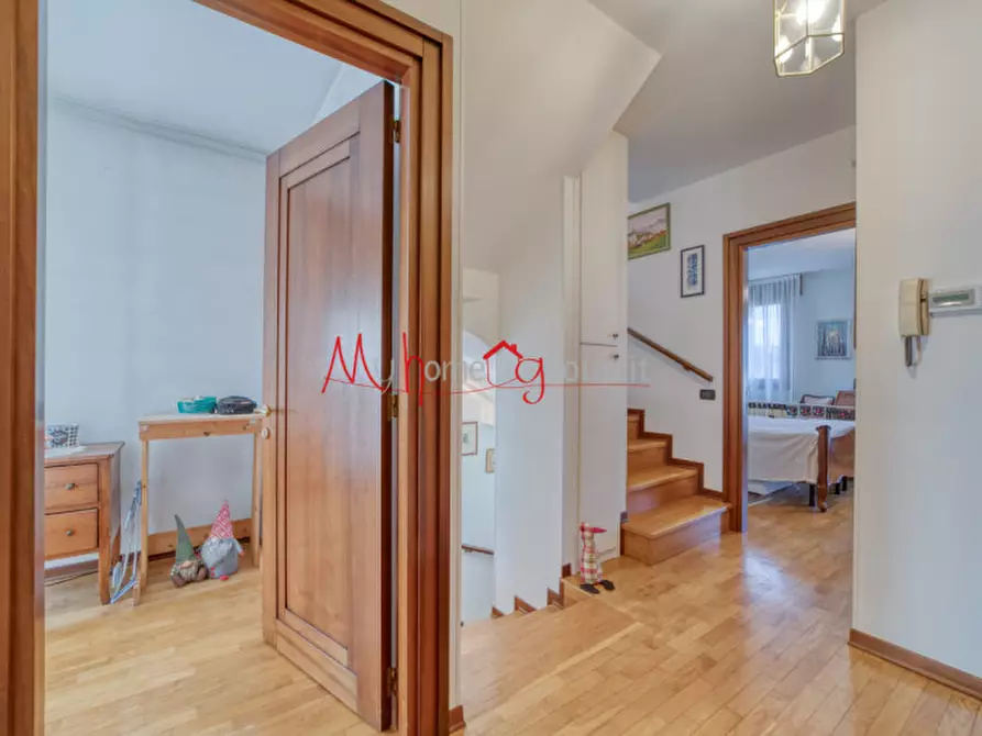 Immagine 11 di Villa in vendita  in via Campania a Rubano