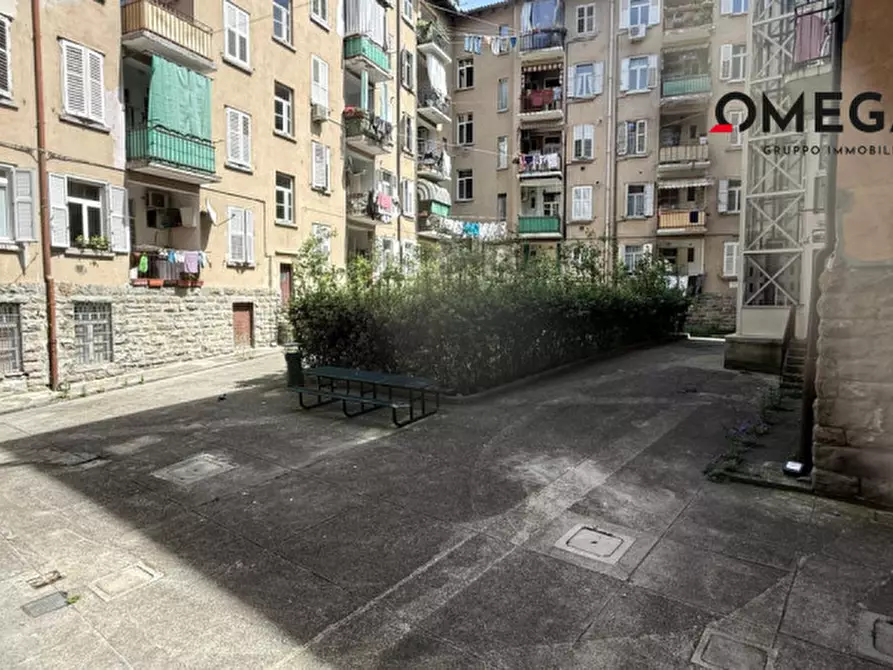 Immagine 42 di Appartamento in vendita  in Via Carlo Gregorutti 4 a Trieste
