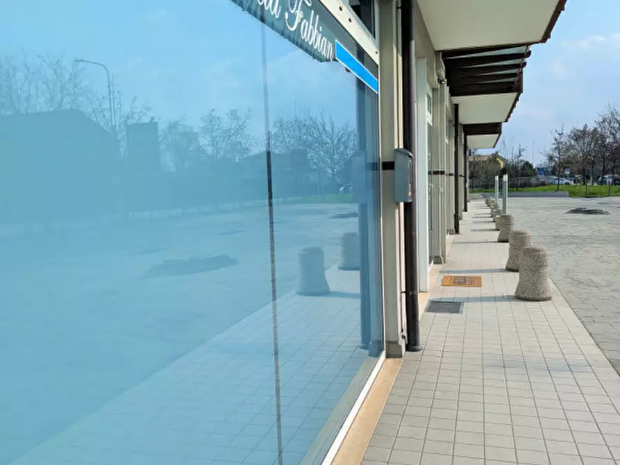 Immagine 1 di Ufficio in affitto  in Via Giacomo Matteotti a Castelfranco Veneto