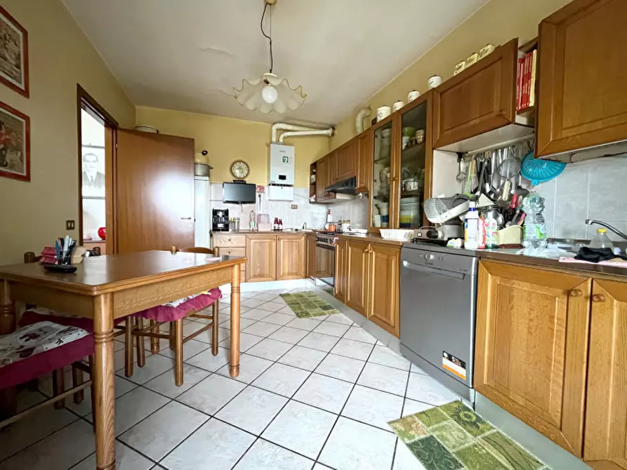 Immagine 5 di Appartamento in vendita  in Via Ugo Patrese a Rovigo