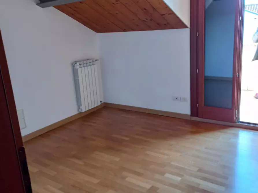 Immagine 4 di Attico in affitto  in schio   centro a Schio