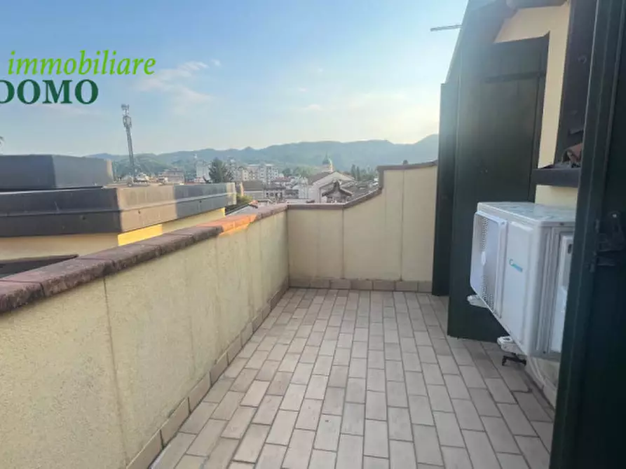 Immagine 6 di Attico in affitto  in schio   centro a Schio