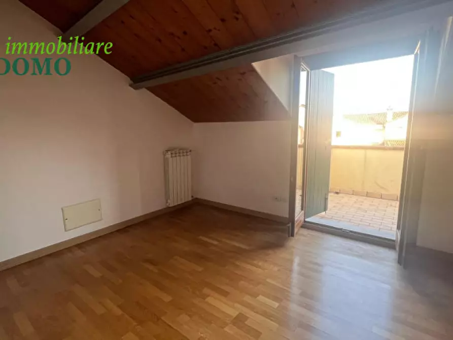 Immagine 13 di Attico in affitto  in schio   centro a Schio