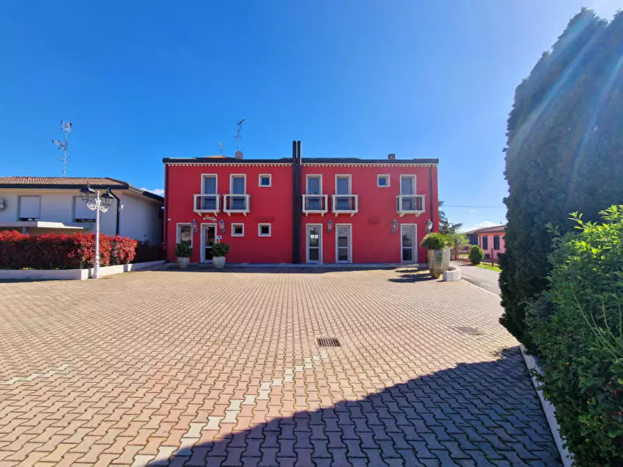 Immagine 22 di Hotel in vendita  in Via Peagna 2 a Stanghella