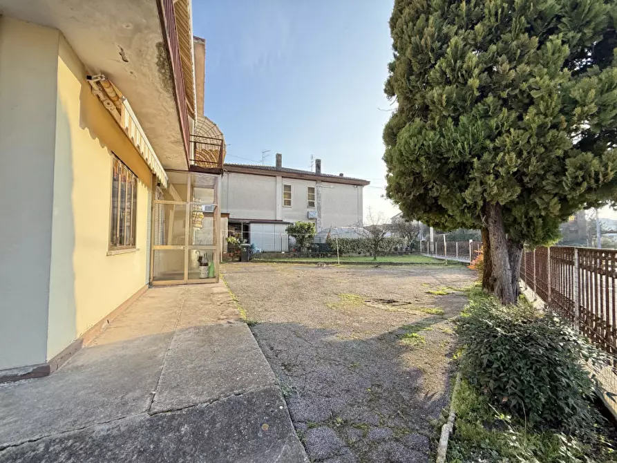 Immagine 3 di Casa indipendente in vendita  in via trento a Solesino
