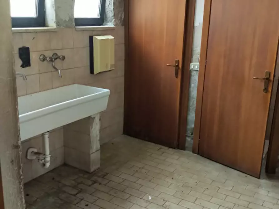 Immagine 11 di Capannone industriale in vendita  in Via Montorso a Arzignano