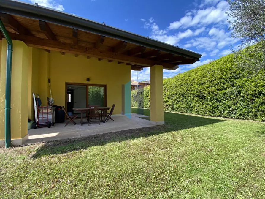 Immagine 3 di Villa in vendita  in Via San Rocco 22 a Soiano Del Lago