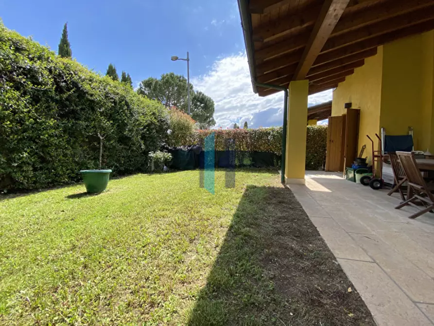 Immagine 4 di Villa in vendita  in Via San Rocco 22 a Soiano Del Lago