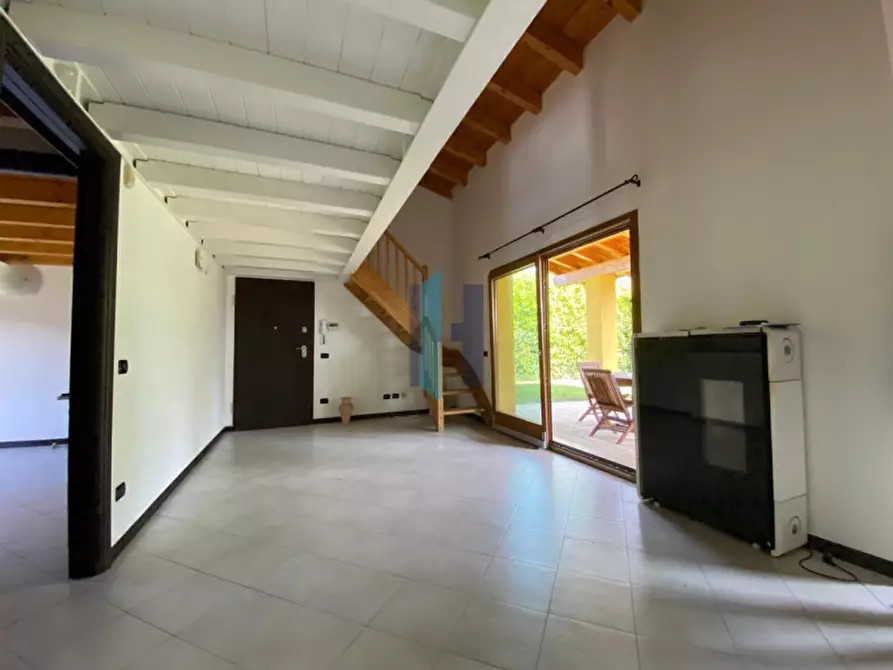 Immagine 11 di Villa in vendita  in Via San Rocco 22 a Soiano Del Lago