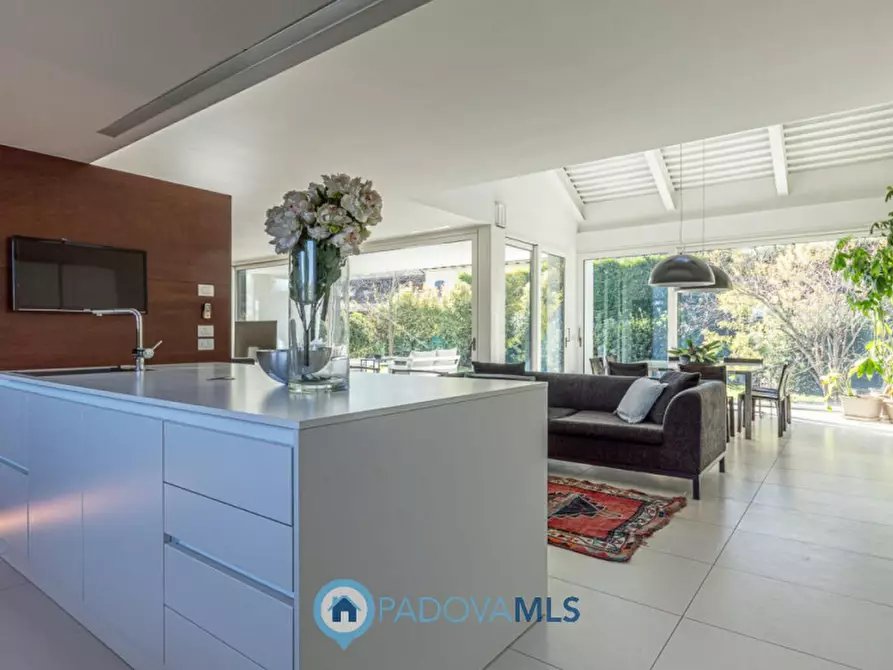 Immagine 10 di Villa in vendita  a Noventa Padovana