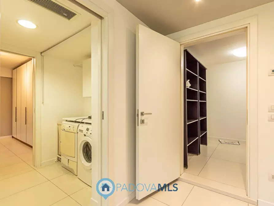 Immagine 57 di Villa in vendita  a Noventa Padovana